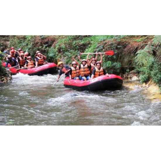 RAFTING / ARUNG JERAM